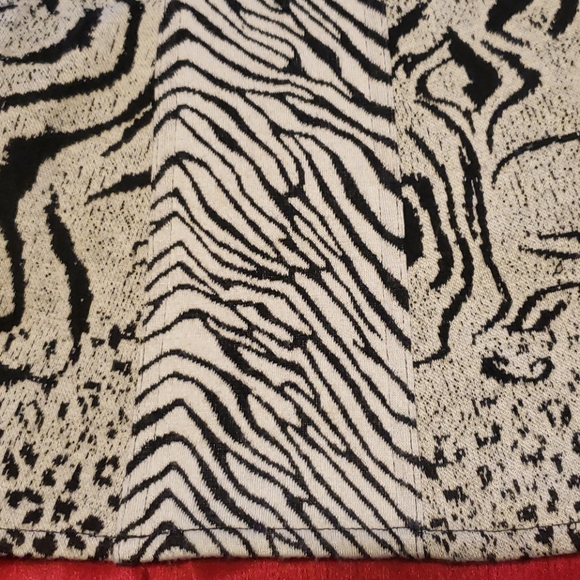 Victoria Secret A line skirt - Picture 5 of 7